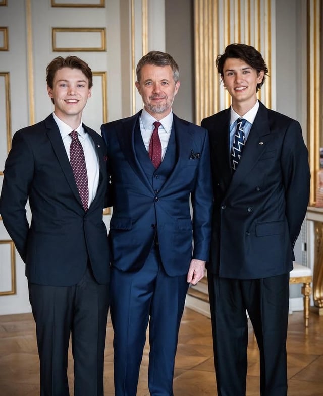King Frederik awarded the Grand Cross of the Order of Dannebrog to his nephews, Count Nikolai and Count Felix