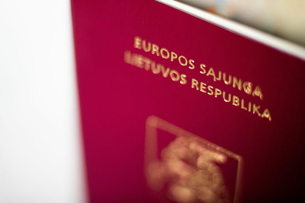 Lithuanian conservatives propose stripping citizenship for supporting Russia