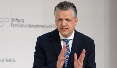 Germany urges EU to step "out of its comfort zone" to ramp up sanctions on Russia