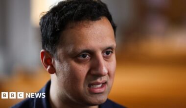 Reform accused of 'blatant racism' over Sarwar ad