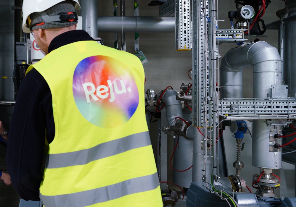 Reju Taps the Netherlands for First Polyester-Recycling 'Megafactory'