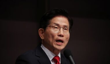 S Korea party reinstates candidate