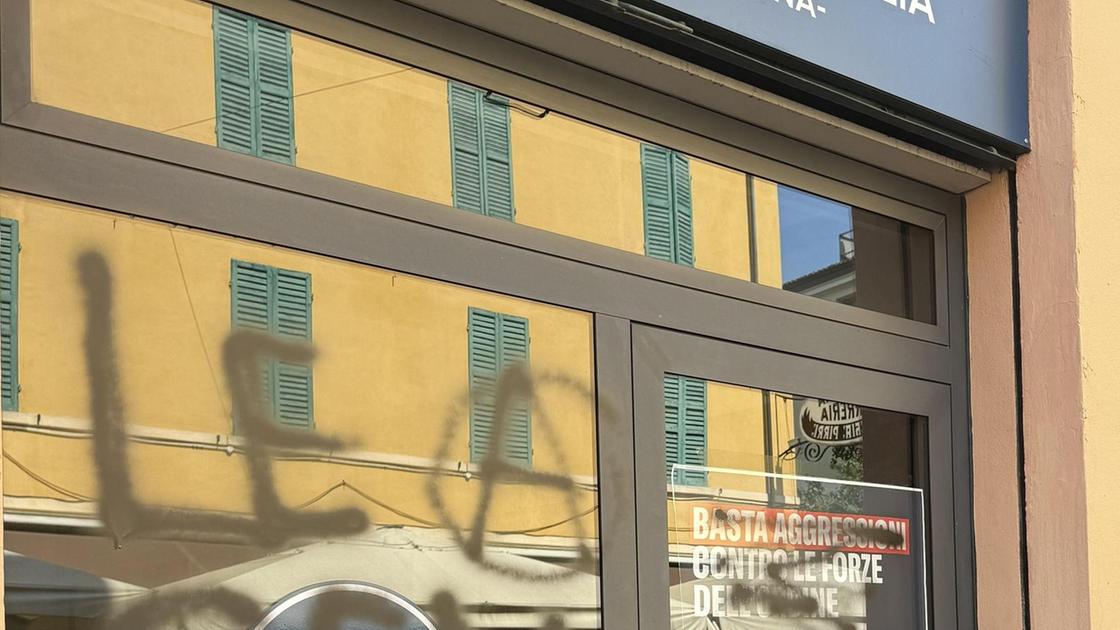 Sabato notte il raid contro Fratelli d’Italia
