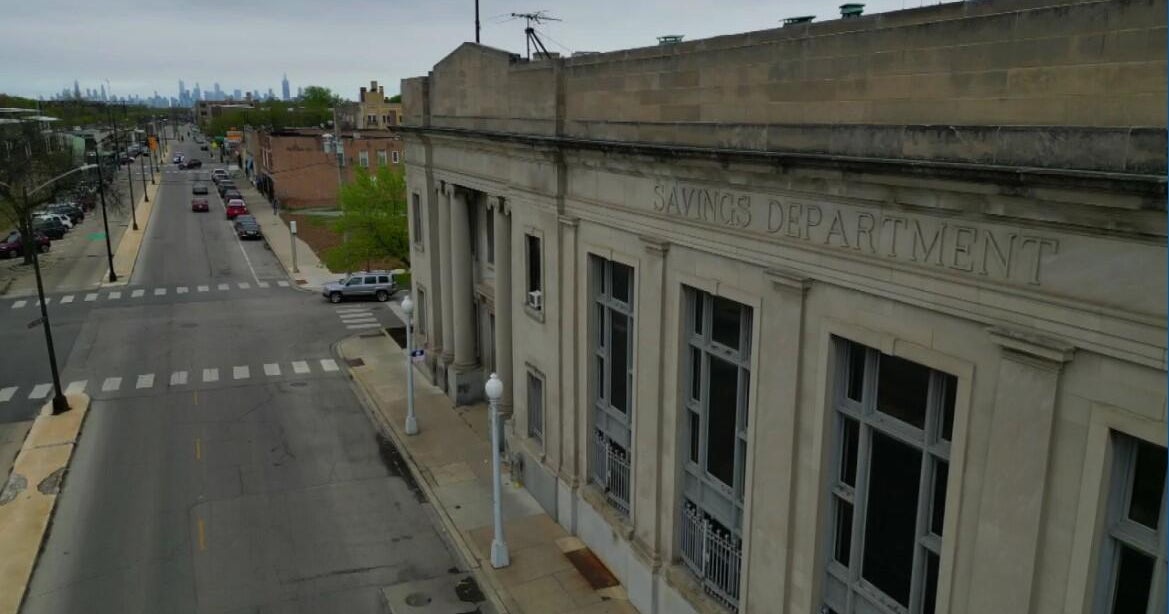 Alt Space Chicago transforms old West Side bank into hub for creative arts and innovation