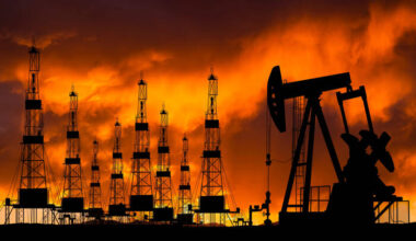Crude Oil Price Forecast: Bounces Toward Key Resistance After Recent Low
