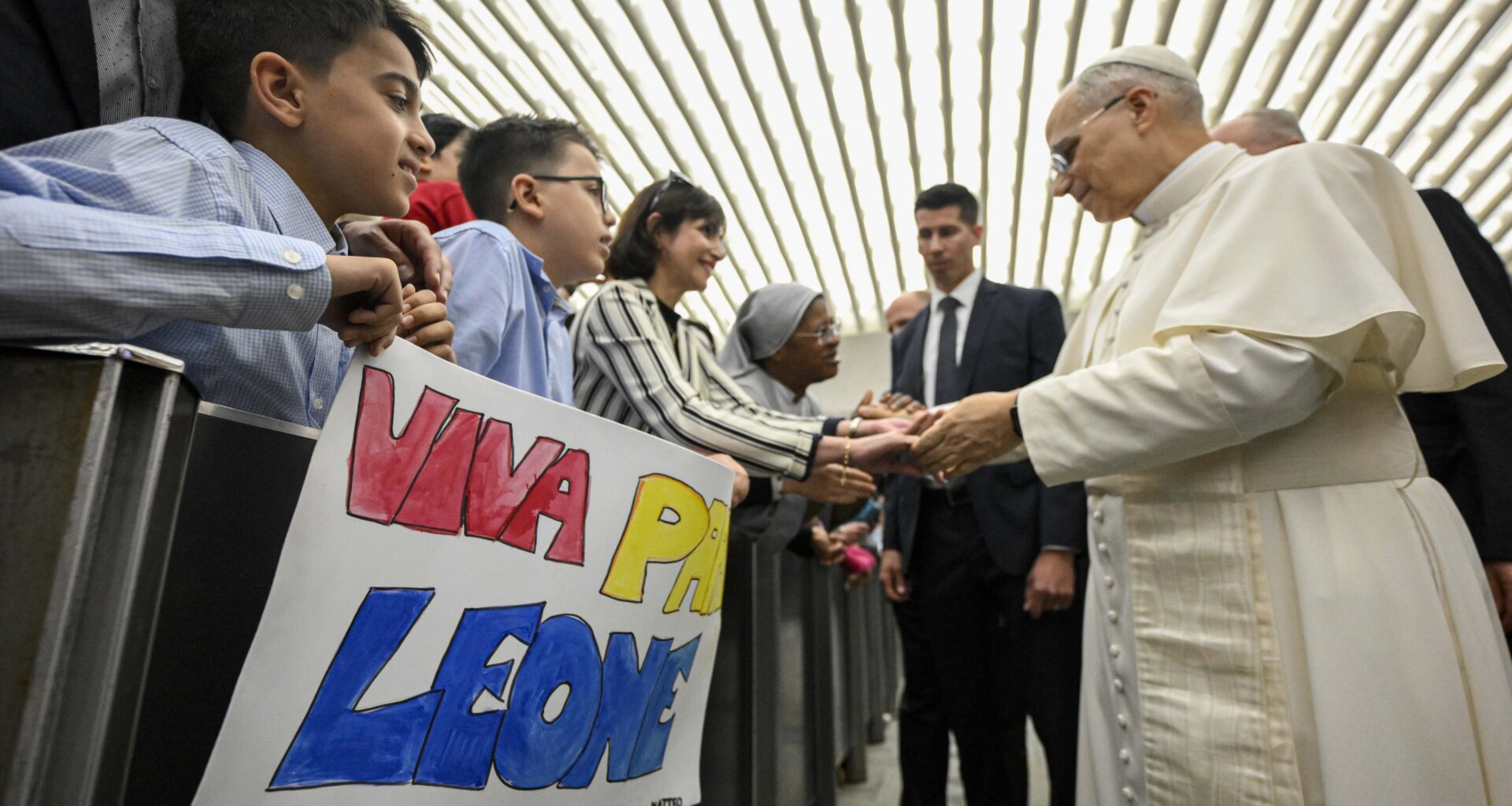 Pope Leo XIV to give 500-euro ‘conclave bonus’ to 5,000 Vatican workers