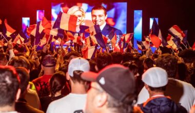 Courtisanerie, sièges éjectables, amateurisme… Le Rassemblement national, un parti malade de son bonapartisme