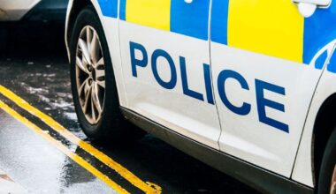 Man armed with crossbow seen entering hospital as police alerted