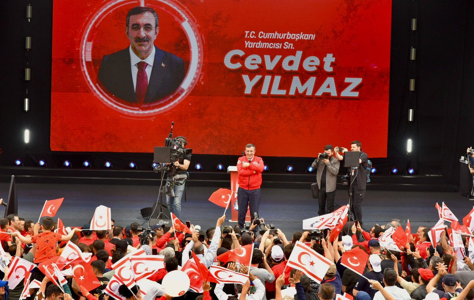 cover ‘Invasion of Cyprus, stimulus for Turkish defence industry’