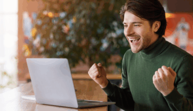 People who thrive in remote work usually share these 7 daily habits, according to productivity experts