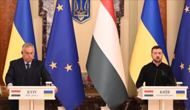 Ukrainian president claims Hungarians' support for EU bid, questions Hungary premier's 'controlled survey'