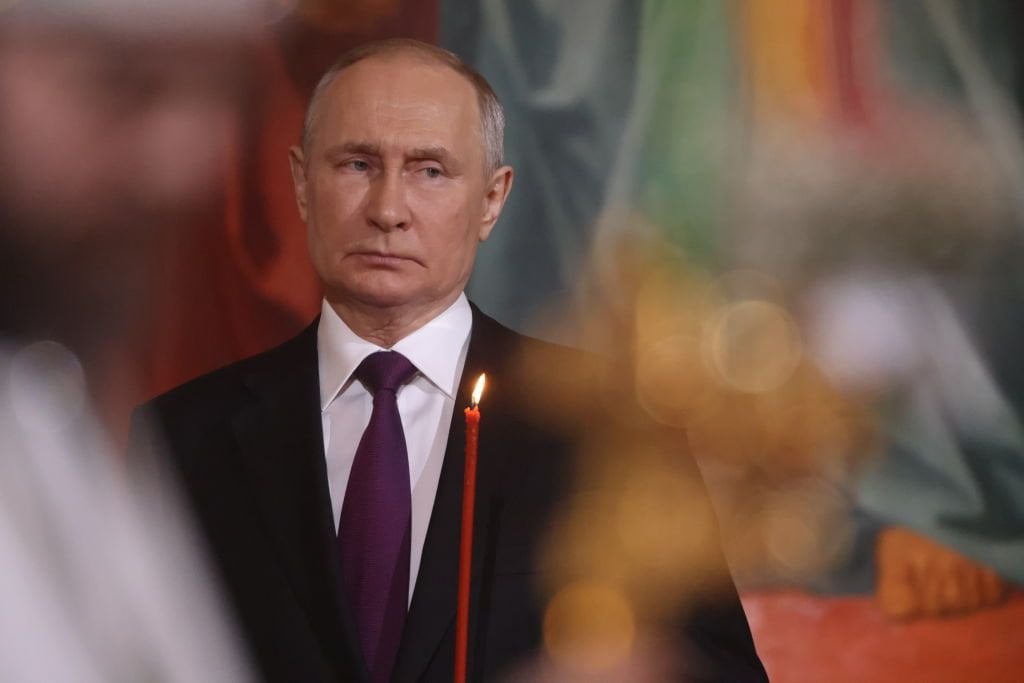 Un commandant russe affirme que l’hélicoptère de Poutine était « à l’épicentre » d’une attaque de drone ukrainien