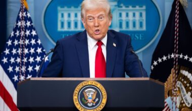 Trump Threatens to Raise Tariffs on Apple and European Union