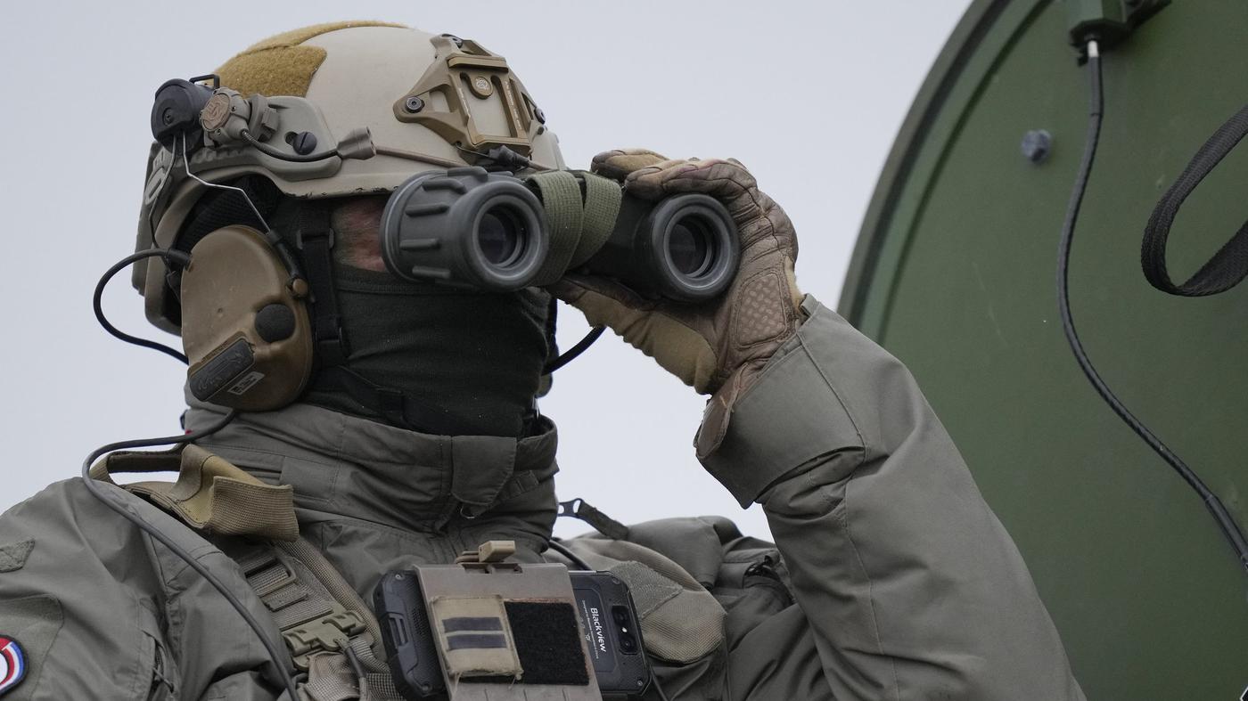 Satellitenbilder zeigen „zunehmende Aktivität“ an Nato-Ostflanke