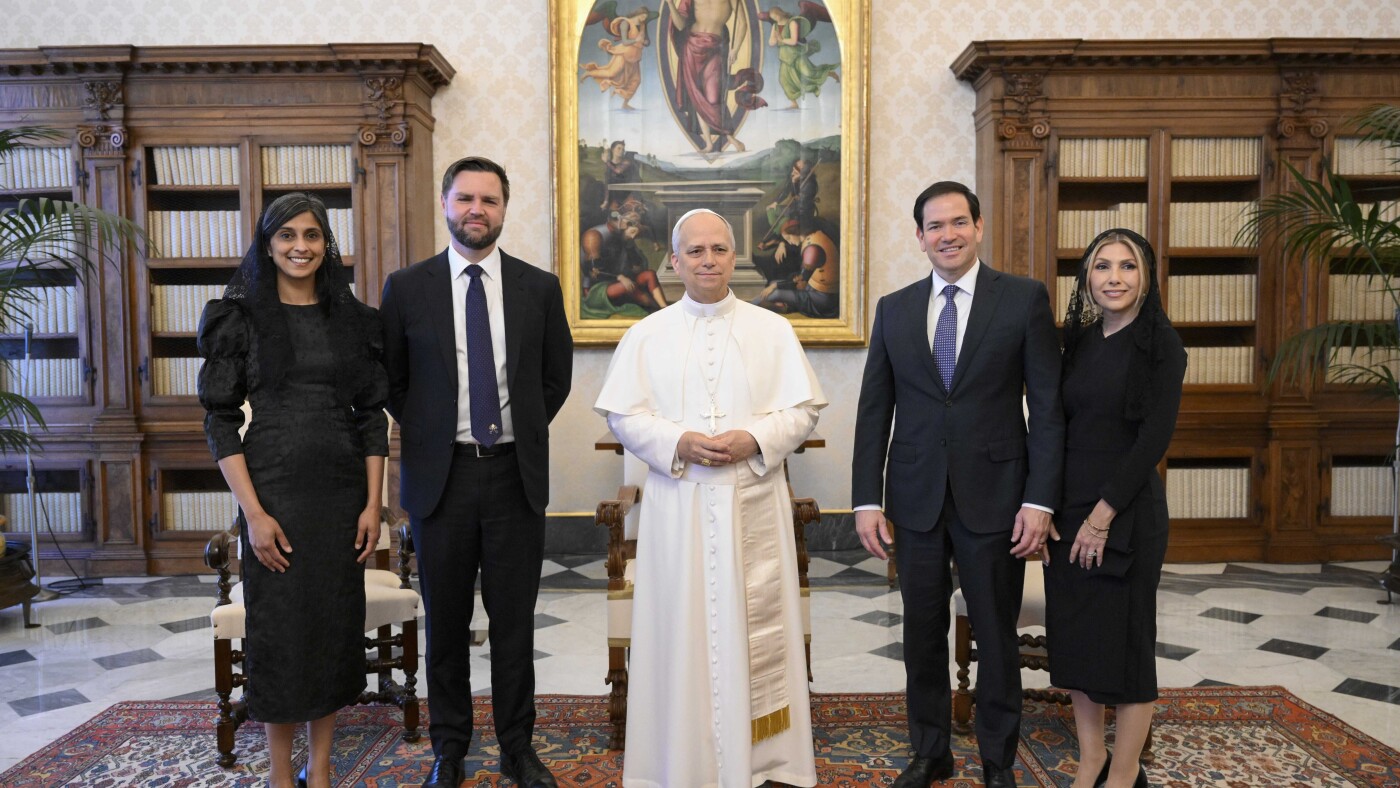 Pope Leo meets with Vance, who delivers a White House invitation : NPR