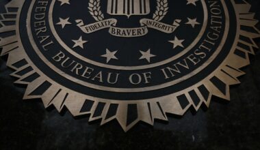 FBI reexamining D.C. pipe bombs, White House cocaine cases and more : NPR