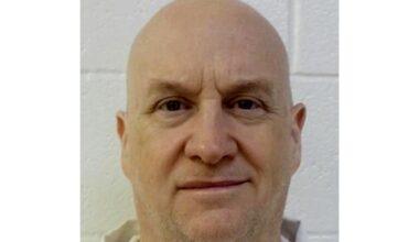 Escape of ex-police chief known as 'Devil in the Ozarks' has Arkansas on edge
