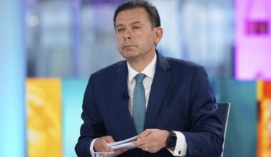 Portugal announces the expulsion of 18,000 foreigners ahead of a national election
