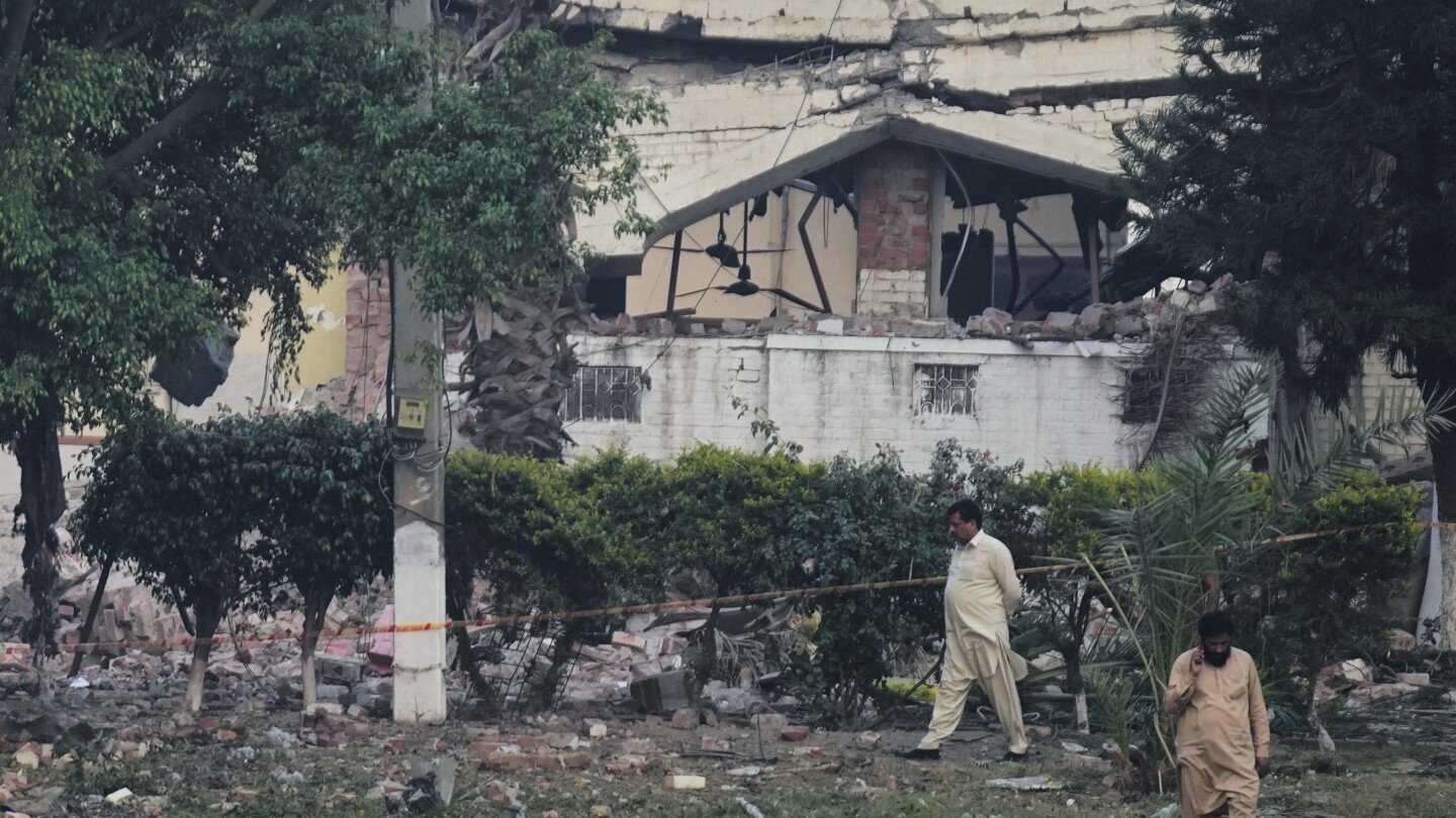 Live updates: India fires missiles into Pakistan territory, kills at least 8 people