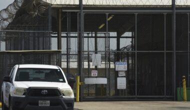Judge bars deportations of Venezuelans under 18th-century wartime law