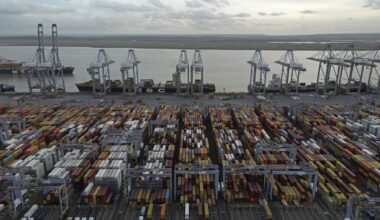 US and UK expected to announce trade deal Trump says will cement relationship