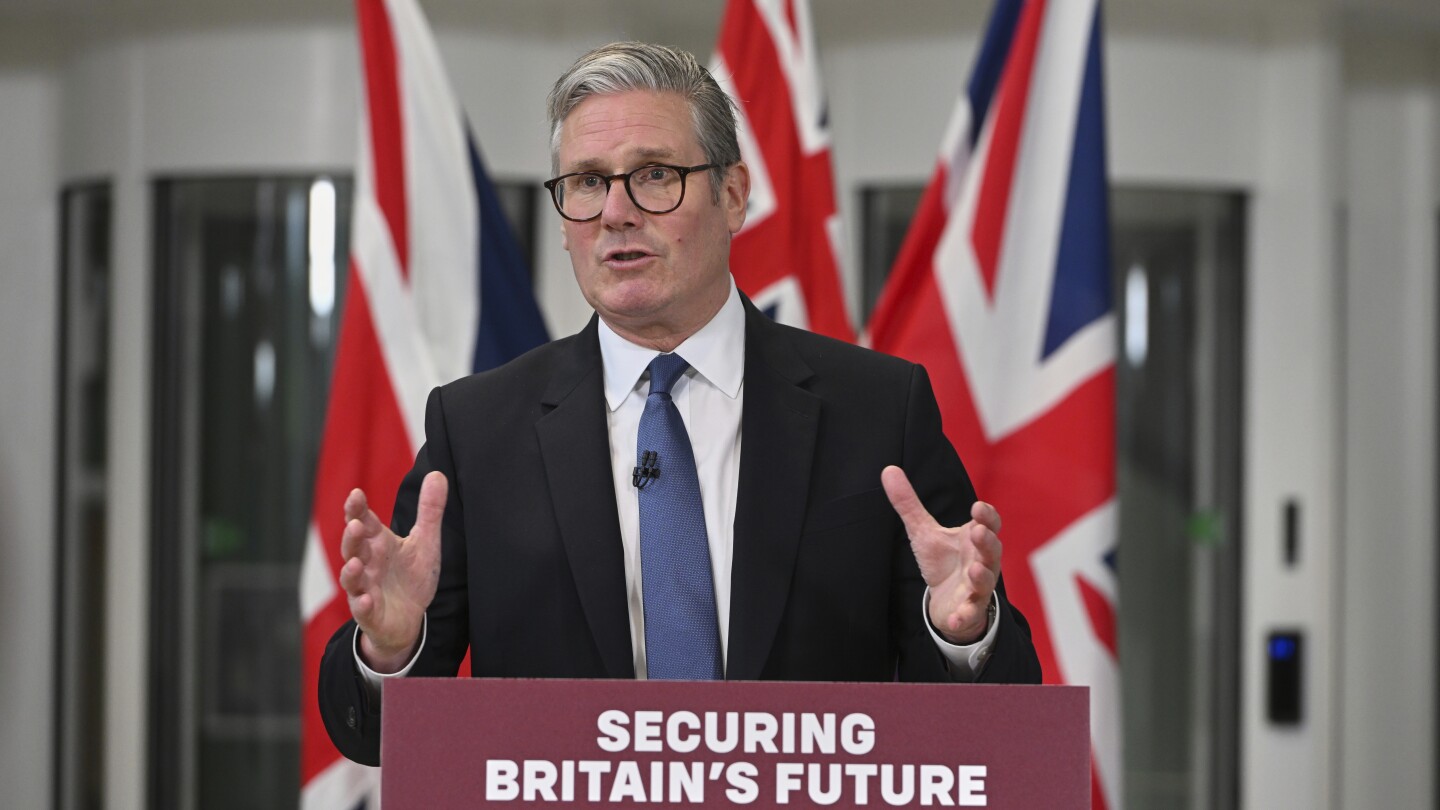 UK agrees to hand the Chagos Islands to Mauritius in a deal it says protects a key US base