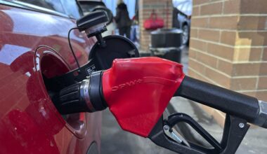 US consumer sentiment slides to 3-year lows as trade war raises inflation anxiety