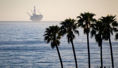 Offshore oil operation near Santa Barbara resumes production