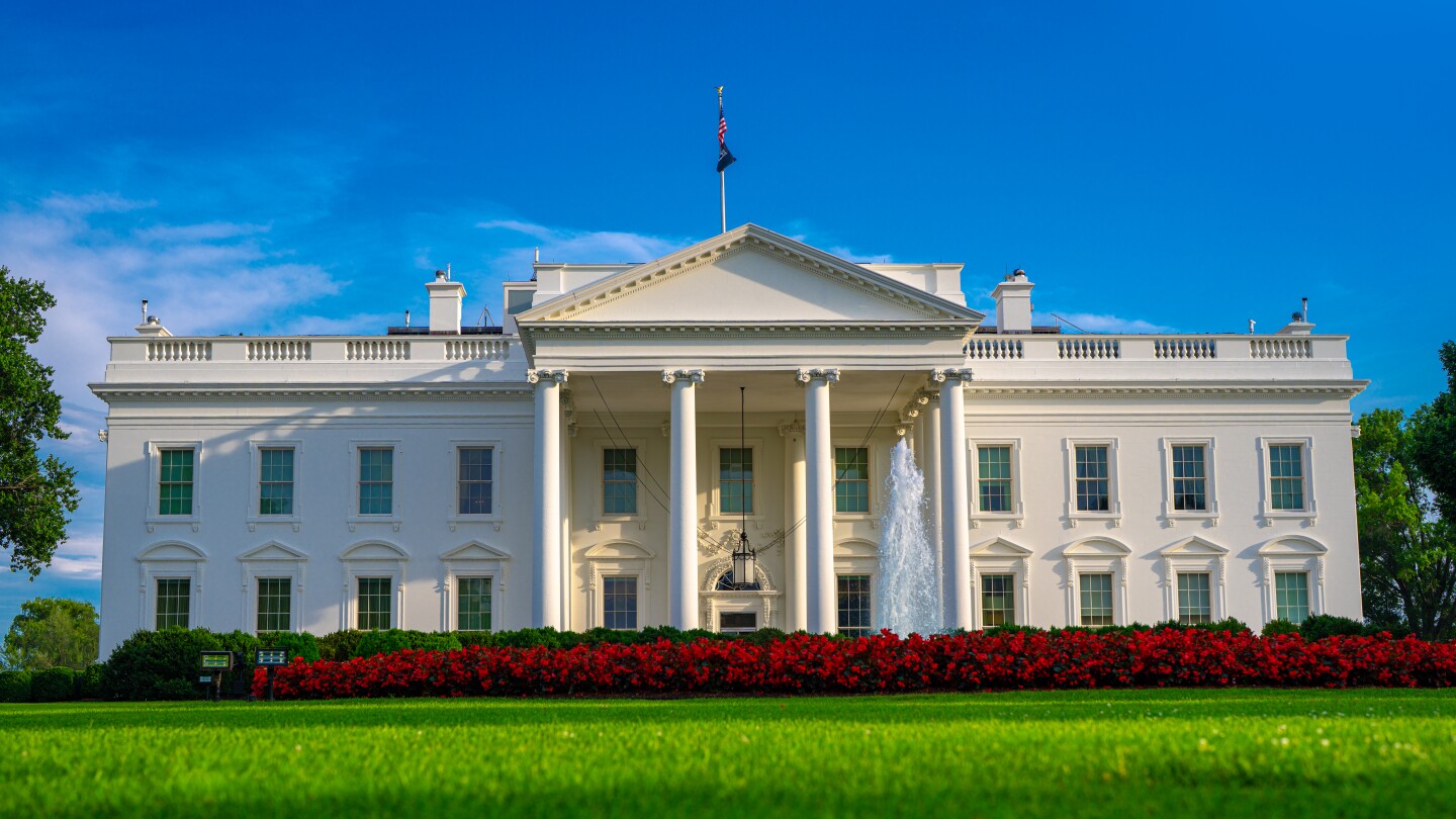 Report: White House presses pause on presidential college sports commission