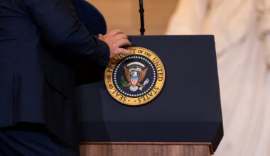 Trump speaks with presidential seal at crypto dinner the White House billed as private