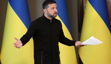Zelensky sends delegation to Istanbul, will not attend Russia talks personally
