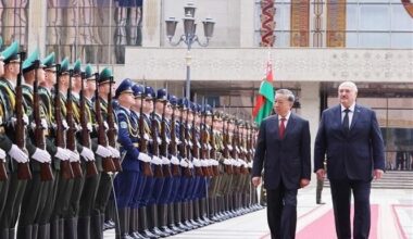 Belarusian President hosts welcome ceremony for Vietnamese Party chief in Minsk
