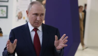 Putin Dumps Cold Water Over Trump’s Celebration of Their Phone Call