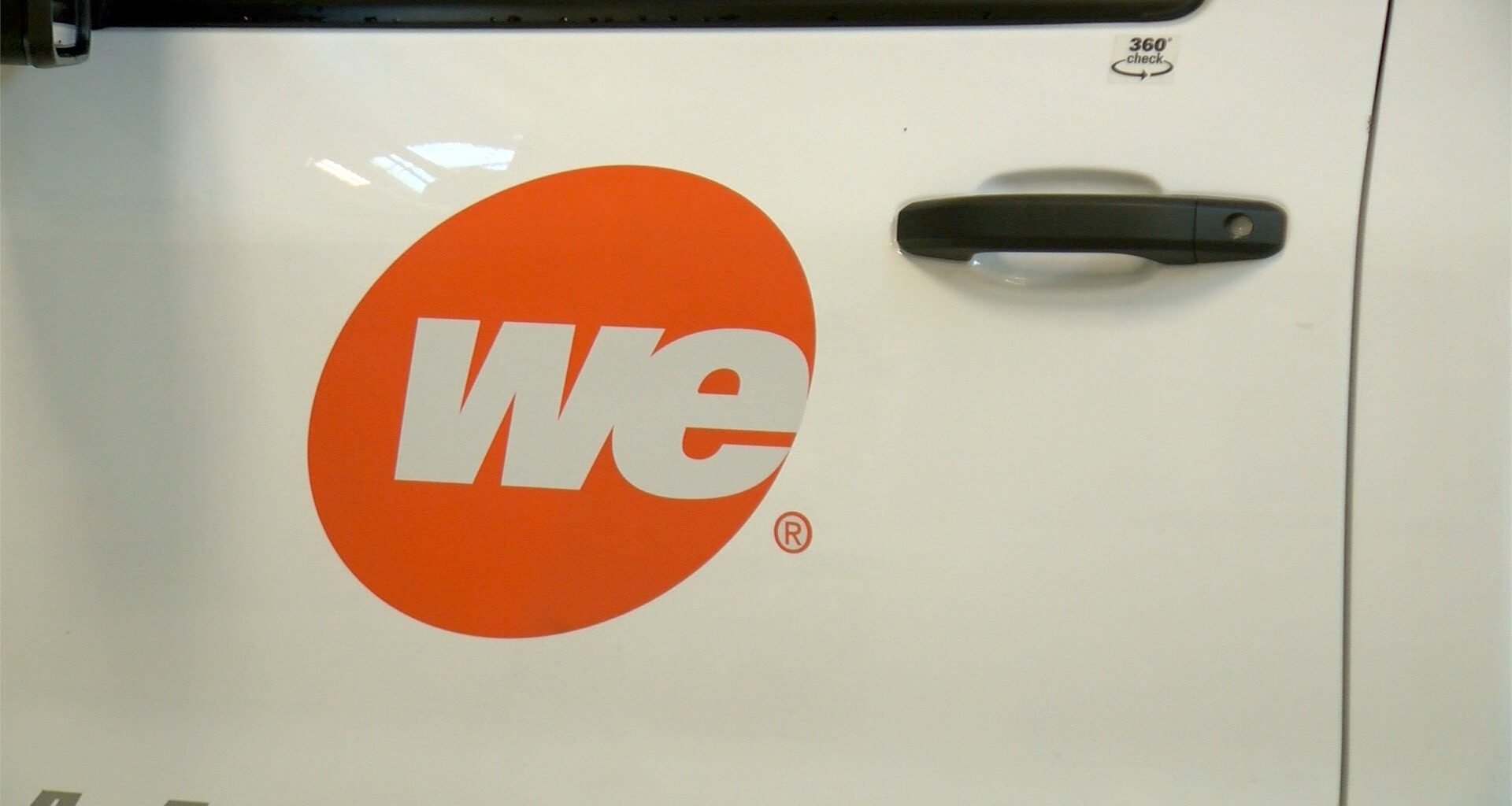 We Energies CEO to step down