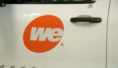 We Energies CEO to step down