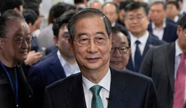 South Korea's ex-Prime Minister Han says he will seek the presidency in June election