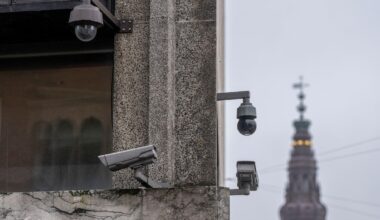 Oppositionen vil presse regeringen til at lave en 'overvågning af overvågningen'