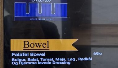 Uheldig stavefejl i menuen hos den lokale shawarmabiks