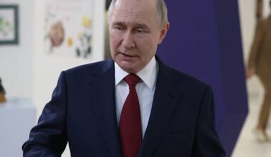 Putin's army crumbles as Russia loses 870 soldiers in Ukraine in just one day