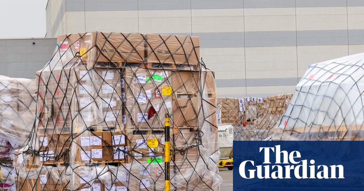 Germany arrests three Ukrainians over alleged Russian parcel bomb plot