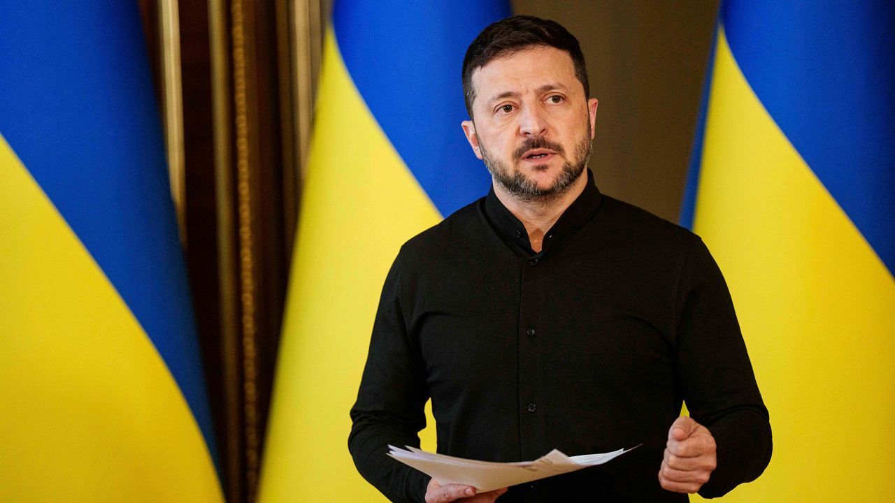 Zelenskyy pushes for ceasefire in talks with Vance, Rubio before Trump-Putin call