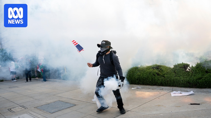 Los Angeles Police Department and the protest that shifted from peaceful to 'unlawful'