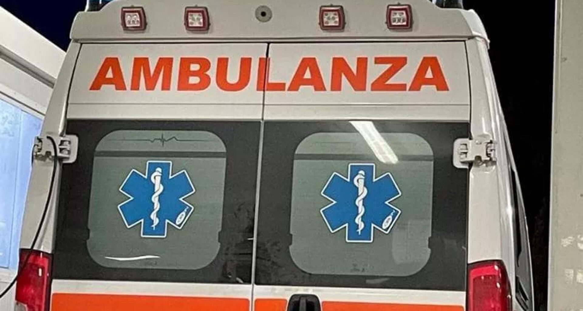 Auto contromano sull’autostrada A22 del Brennero causa incidente: un morto e 5 feriti