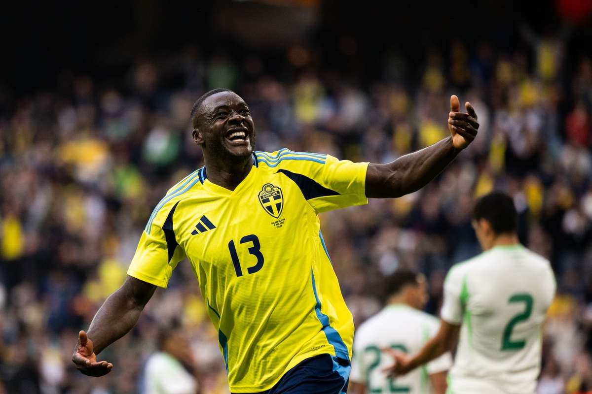 Swedish Football: Ken Sema scores a hattrick for Sweden who hold off Algeria comeback in 4-3 win