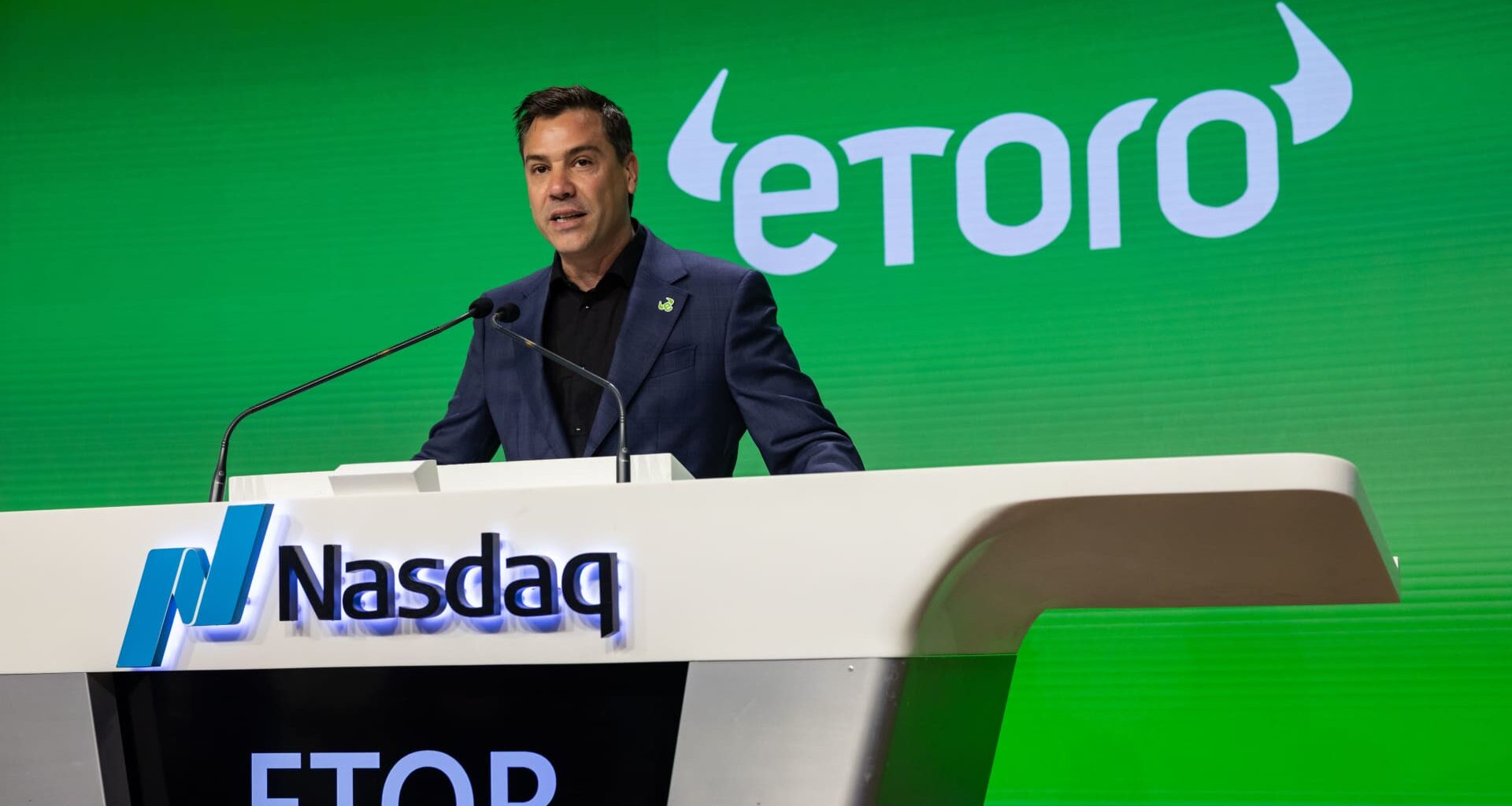 Wall Street loves recent IPO of this ‘social network trading platform’