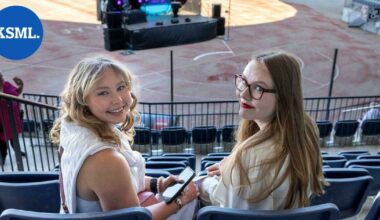 Jyväskylän pesisstadion taipui stand up -areenaksi: "Sami Hedberg on huipputyyppi" | Keski-Suomi
