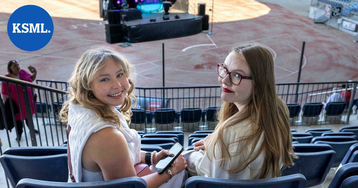 Jyväskylän pesisstadion taipui stand up -areenaksi: "Sami Hedberg on huipputyyppi" | Keski-Suomi