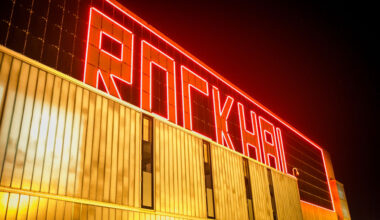 Zum 20. Geburtstag Die Rockhal feiert sich mit eigenem Wein, Bier und Musik aus Luxemburg