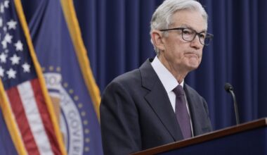 US Federal Reserve keeps interest rates unchanged as it awaits the impacts of Trump's global tariffs