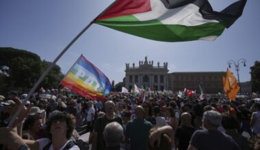 Tens of thousands gather in Rome for demonstration against the war in Gaza